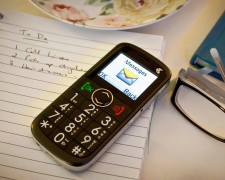 Децифровізація 2026: чому українці все частіше обирають кнопкові телефони