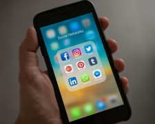 Як вимкнути рекламу в застосунках і браузері на Android та iOS: прості поради