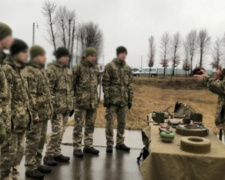 Військовий вишкіл зі школи: Міноборони впроваджує нову систему підготовки молоді