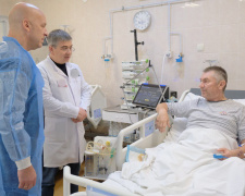 Дніпропетровщина стала центром спасіння для Донеччини: лікарні рятують життя військових і цивільних