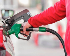 Стрибок цін на АЗС: скільки коштує заправити авто на Дніпропетровщині у березні