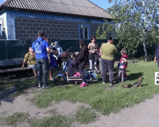чому родини залишають небезпечне село на Дніпропетровщині