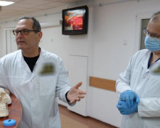 На Дніпропетровщині нейрохірурги США та України провели унікальну операцію з порятунку зору військового