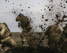 Ворог на  адмінкордоні Дніпропетровщини: окупанти просуваються крізь трикутник смерті