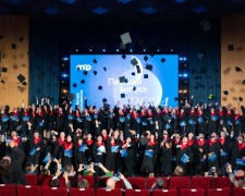 Метінвест Політехніка випустила перших студентів: 143 магістри отримали дипломи