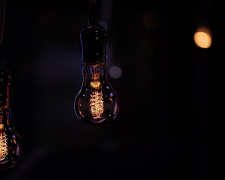 У Кам'янському в понеділок, 22 грудня, вимикатимуть світло: графік та адреси відключень