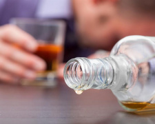 Як допомогти організму під час похмілля та що не варто робити під час алкогольної інтоксикації - МОЗ