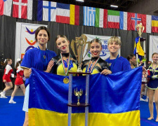 Черлідерки Кам’янського здобули «золото» на чемпіонаті Європи