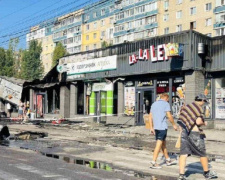 В Кам&#039;янському затримали хлопця, який підпалив авто та торгівельні ряди - подробиці від поліції