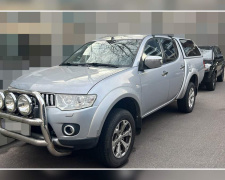 Автівки для дронарів: Метінвест передав позашляховики підрозділу БПЛА бригади «Хортиця»