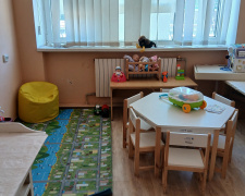 На залізничному вокзалі Кам’янського працює безкоштовна дитяча кімната