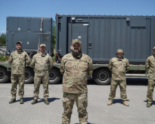 Група Метінвест передала 1-му корпусу НГУ «Азов» мобільну лабораторію