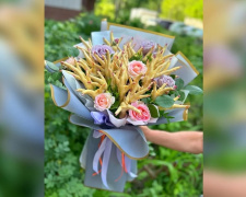 Майстриня їстівних букетів з Дніпра створила шедевр із курячих лапок, який &quot;підірвав&quot; мережу