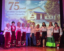 Подарунки, нагороди та легендарна каша: як у Карнаухівці святкували 75-річний ювілей Будинку культури