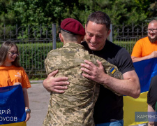  громада Кам'янського зустріла свого Героя вдома
