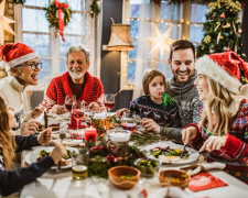 Як прожити свята і не витратити всі заощадження на Різдво та Новий рік