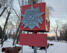 На Дніпропетровщині відмовляються зносити пам’ятник з написом «1941-1945» та серпом і молотом: у чому причина