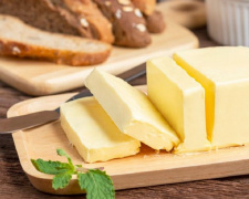 Як обрати якісне вершкове масло - експерти радять брати до магазину ліхтарик
