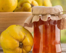 &quot;Золотий&quot; смак осені: три найкращі рецепти варення з айви