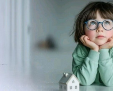 Майнові права дитини в Україні: що може купувати підліток та як захистити власність неповнолітніх у 2026 році