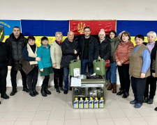 Волонтерська єдність у Кам&#039;янському - «Покрова» передала генератор для допомоги ЗСУ