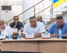 Разом сильніші: громади та партнери зустрілись на Дніпропетровщині у межах проєкту «Пліч-о-пліч»