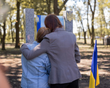 У Верхівцевській громаді Кам&#039;янського району відкрили «Алею Слави Героям»