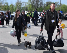 Чому європейські країни масово повертають українців додому: три категорії громадян під загрозою депортації