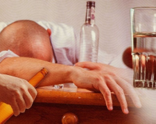 Міфи про алкоголь і травлення: чи корисний бокал вина перед їжею