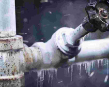 Лайфхак від дніпрян: як мешканці самотужки врятували будинок від розморожування труб