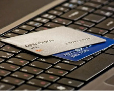 Без пояснень та суду: банки отримали право обмінюватися даними про неблагонадійних клієнтів — як перевірити себе у списку