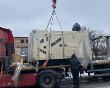 Кам’янське з водою попри блекаути: міжнародники забезпечили міський водоканал автономним живленням