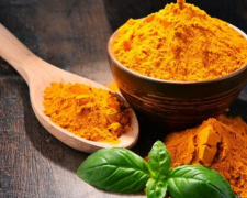 Популярна спеція покращить ріст розсади: як швидко зробити добриво власноруч