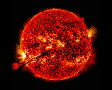 Магнітні бурі 24 грудня 2025 року: якої сили вдарить геомагнітний шторм та як вберегтися