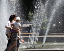 В Україну сунеться термоядерна спека з Африки - якою буде погода в Кам&#039;янському 26 та 27 липня
