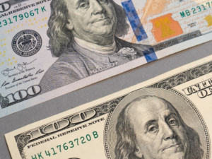 Долари 1996, 2003 та 2006 років: чи реально їх обміняти зараз та за яким курсом