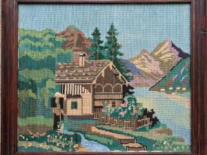 Жива пам’ять у стібках: у Кам’янському зберігається унікальна колекція вишитих картин ХХ століття