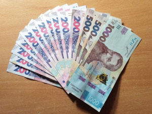 Затримки виплат ВПО у лютому: як переселенцям перевірити статус допомоги та не втратити кошти