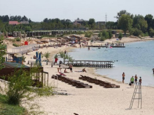 Як доїхати до Блакитного озера в Кам'янському: актуальний графік руху автобусів на серпень
