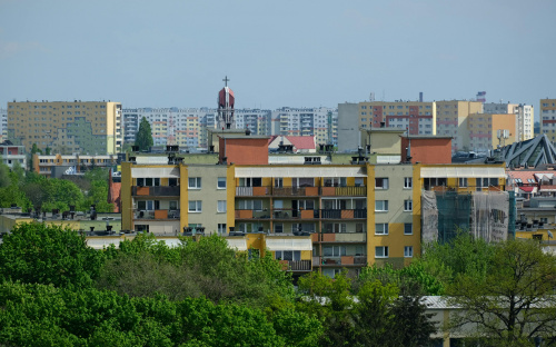 Скільки років потрібно мешканцю Дніпропетровщини, щоб купити однокімнатну квартиру
