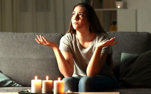 Завтра у Кам'янському мешканці майже півсотні вулиць сідитимуть без світла: графік та адреси
