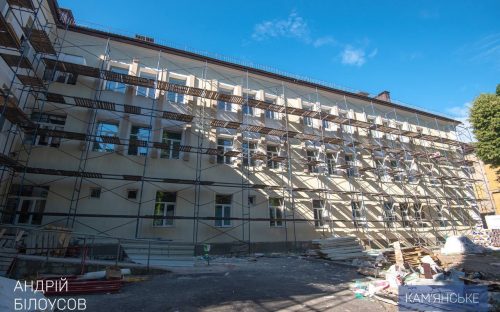 Пошкоджене ворогом пологове відділення у Кам’янському стане сучасним медичним простором - подробиці