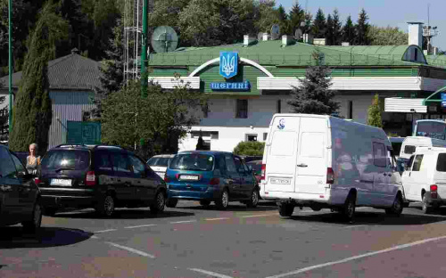 Кам'янчанин намагався перевезти ухилянтів через кордон - що з цього вийшло