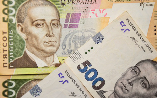 З сьогоднішнього дня п'ятисотки старого зразка виводять з обігу: чи обмінювати старі купюри на нові