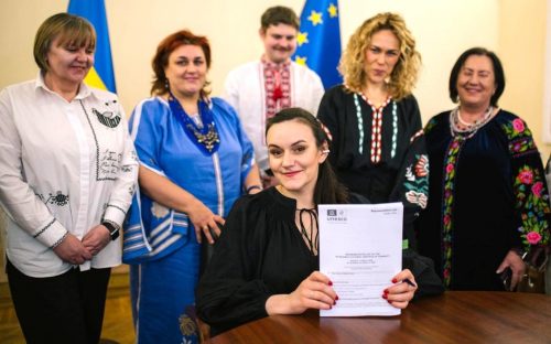 Українську вишиванку офіційно подали до списку спадщини ЮНЕСКО