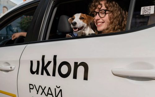 Таксі під час комендантської години: чи відновить роботу Uklon у Кам'янському