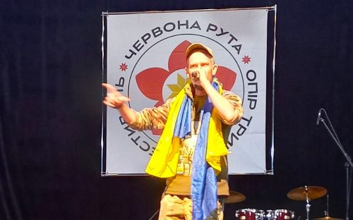 Олександр Остапенко з Кам'янського виборов перемогу на відбірковому етапі фестивалю «Червона рута»