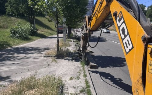 Безпека та благоустрій: у Кам’янському продовжують оновлювати дорожню інфраструктуру