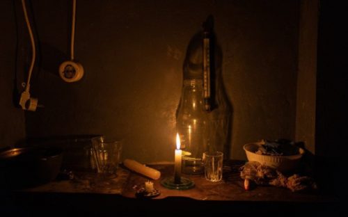 У Кам'янському в неділю, 25 січня, вимикатимуть світло: графік та адреси відключень