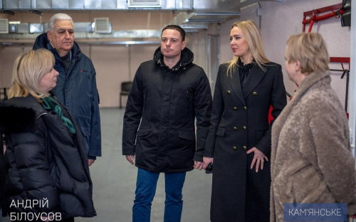 У Кам'янському модернізували бомбосховище у лікарні: у підземних приміщеннях створили медпункт, їдальню та зону для відпочинку
